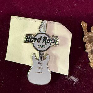Hard Rock Cafe pins